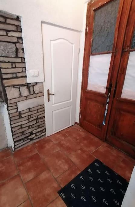 Apartment In ロヴラン エクステリア 写真